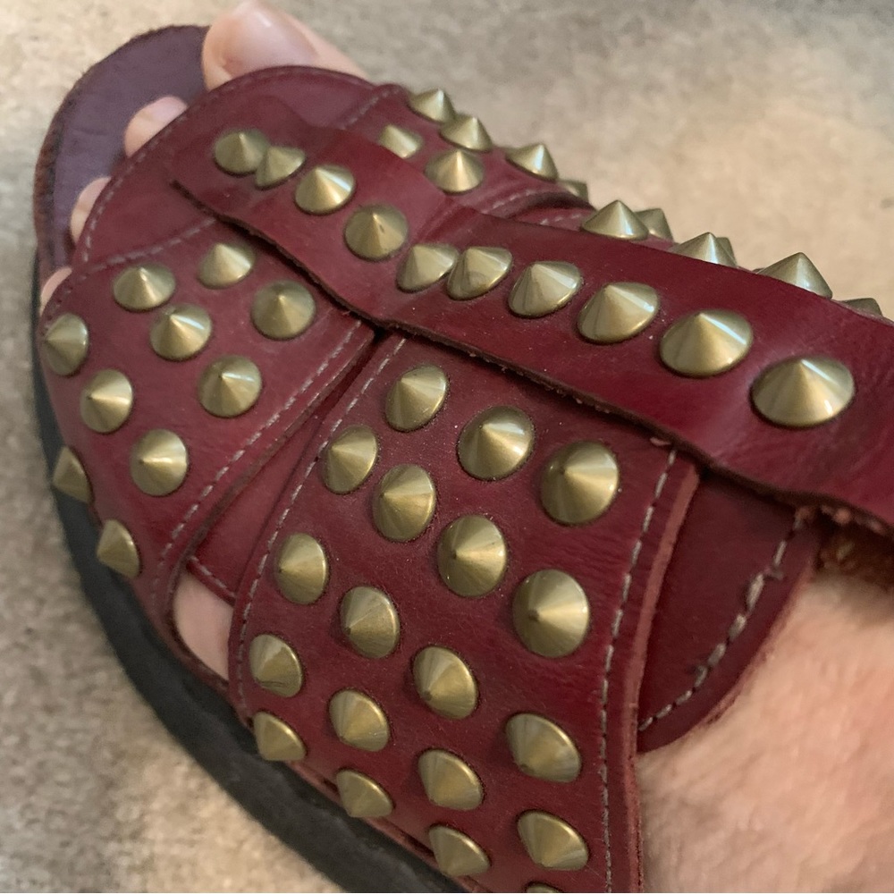 RARE Vintage Doc Martens! Size 39. Burgundy leather and brass studs.